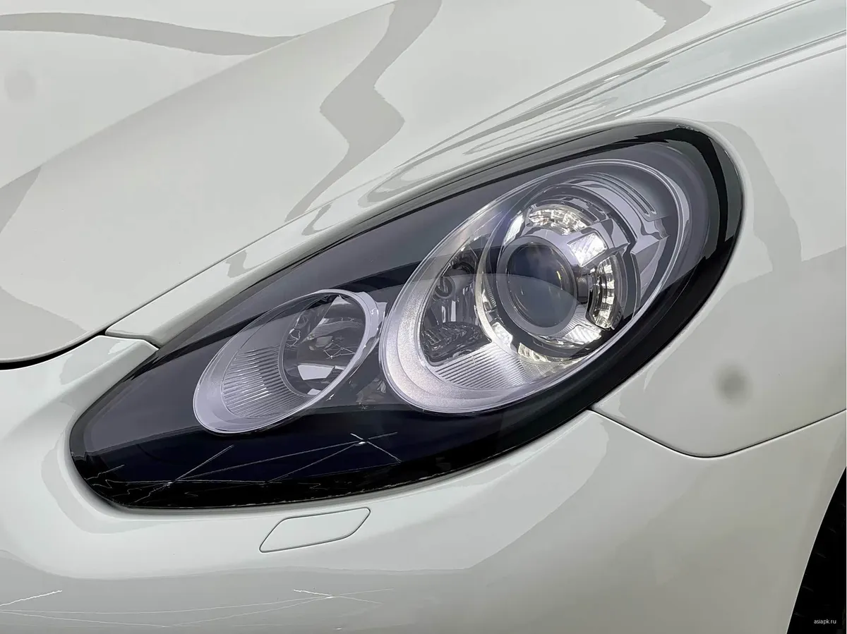 Porsche Panamera 5