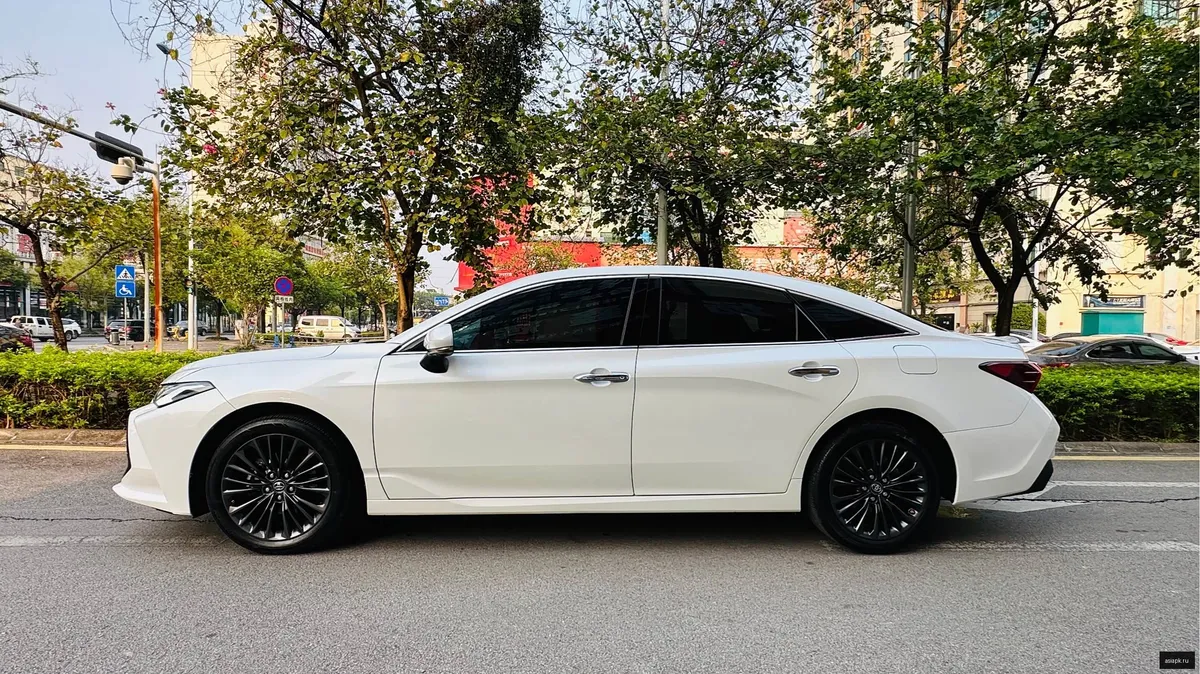 Toyota Avalon 6