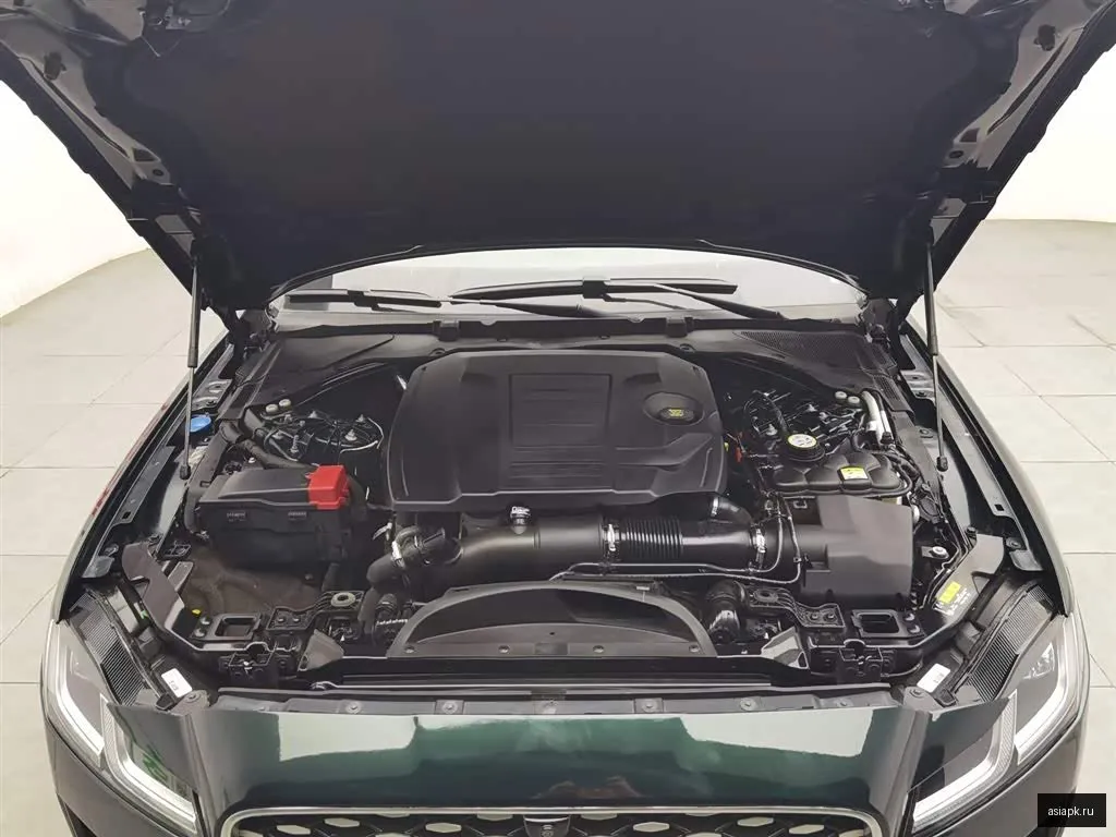 Jaguar XF 6