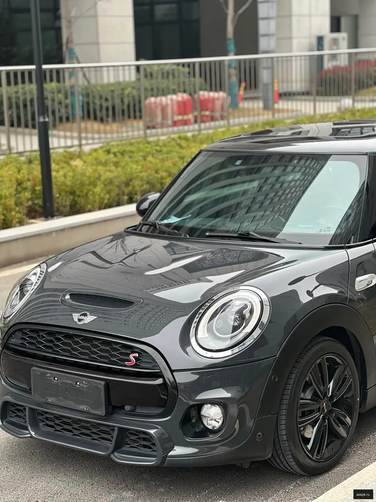 MINI Hatch 4