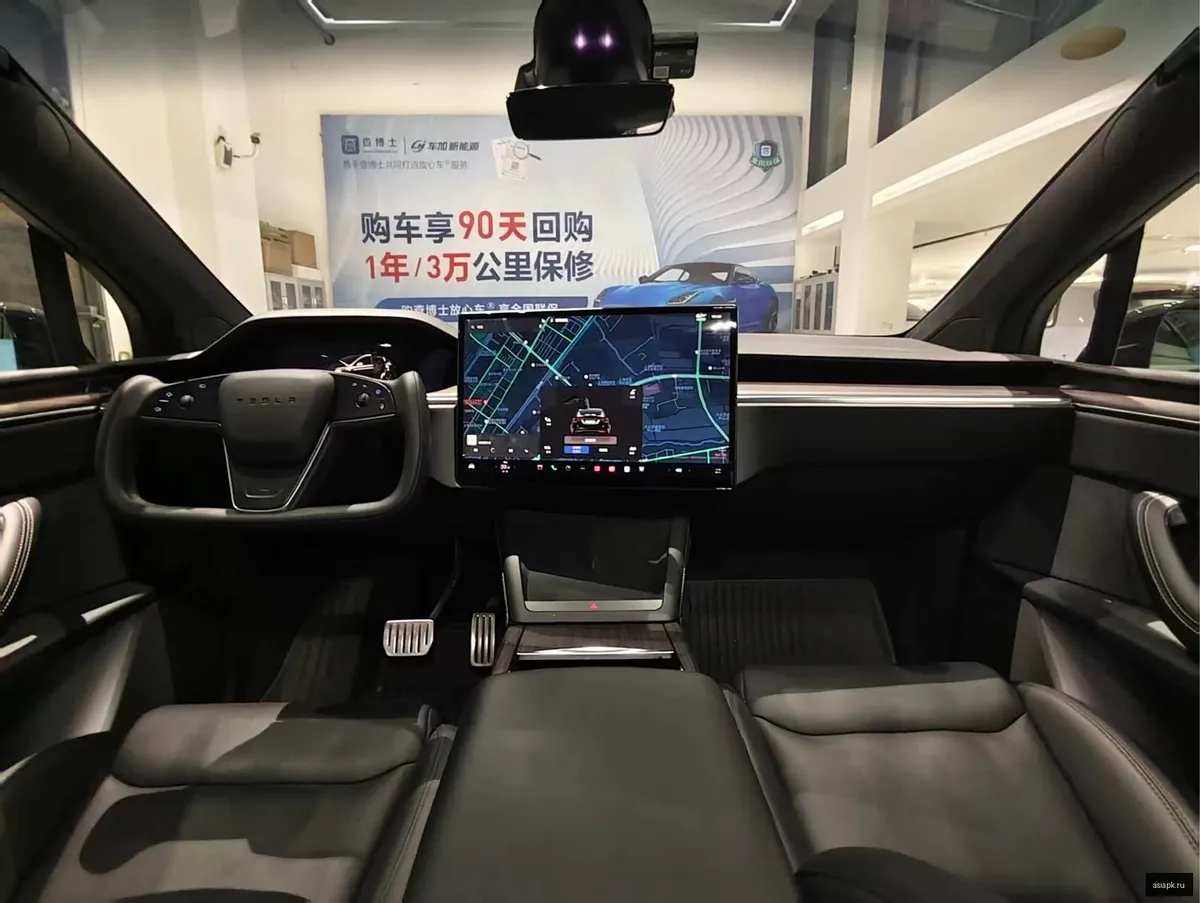 tesla Model Y 6