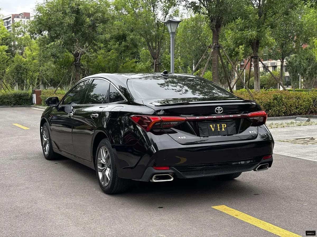 Toyota Avalon 4
