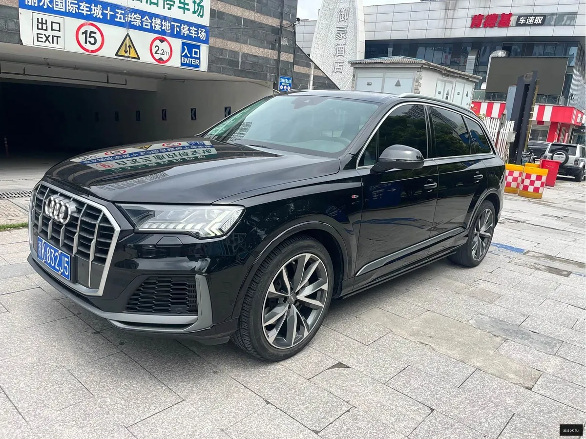 Audi Q7