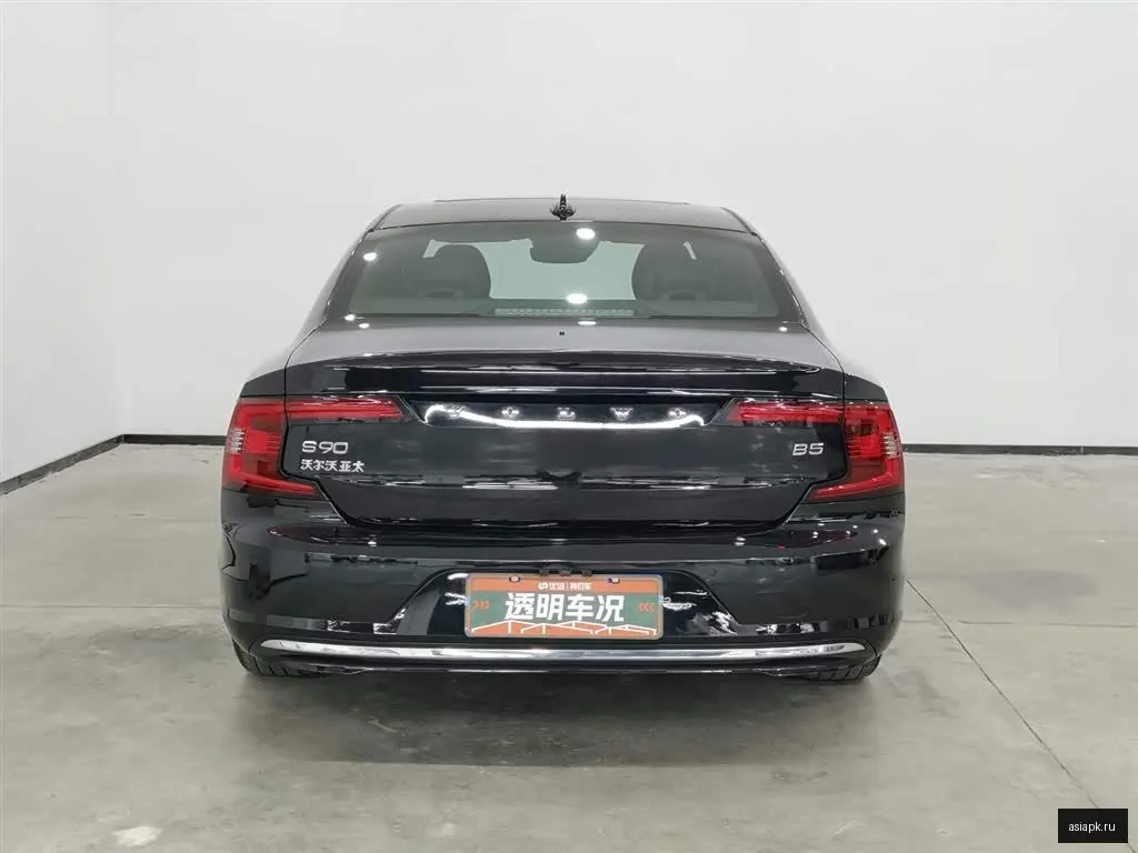 Volvo S90 4