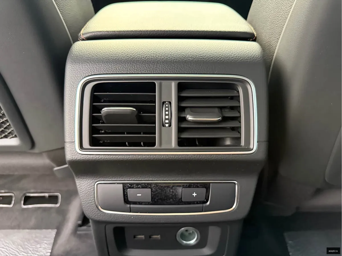 Audi Q5 4