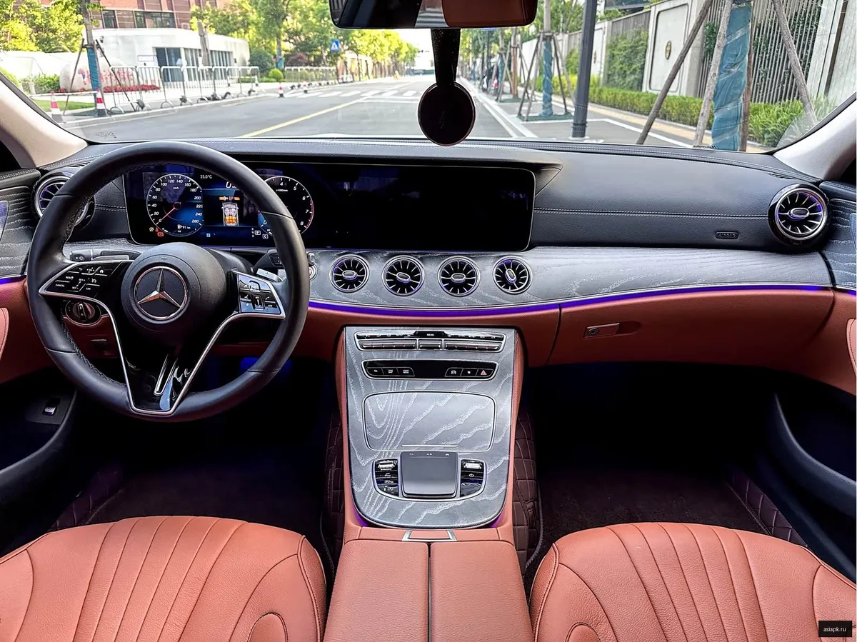 Mercedes-Benz CLS-Class 6