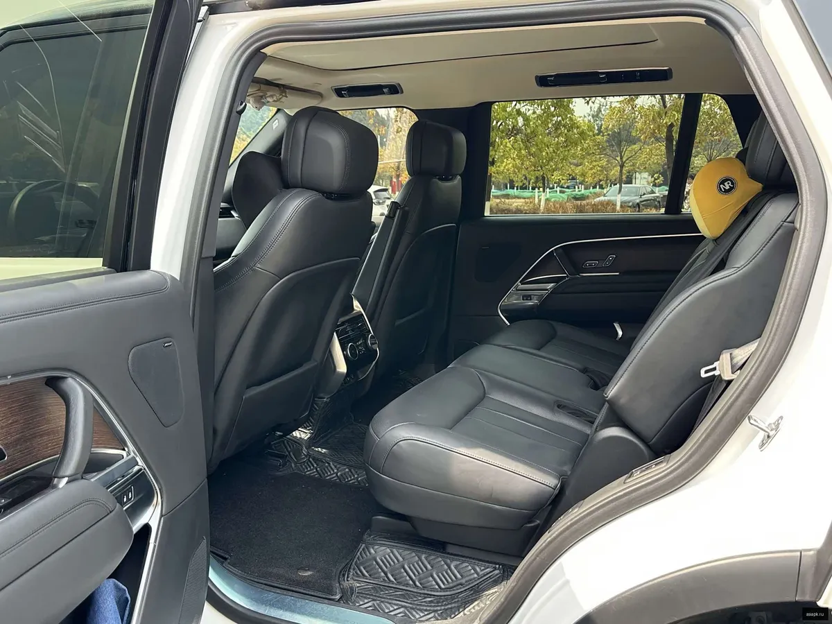 Land Rover Range Rover 6