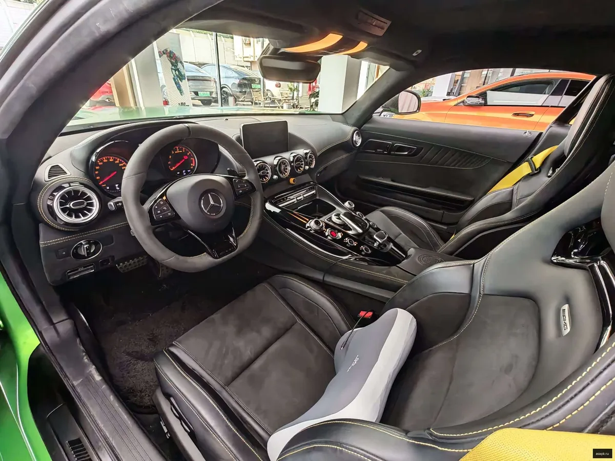 Mercedes-Benz AMG GT 5