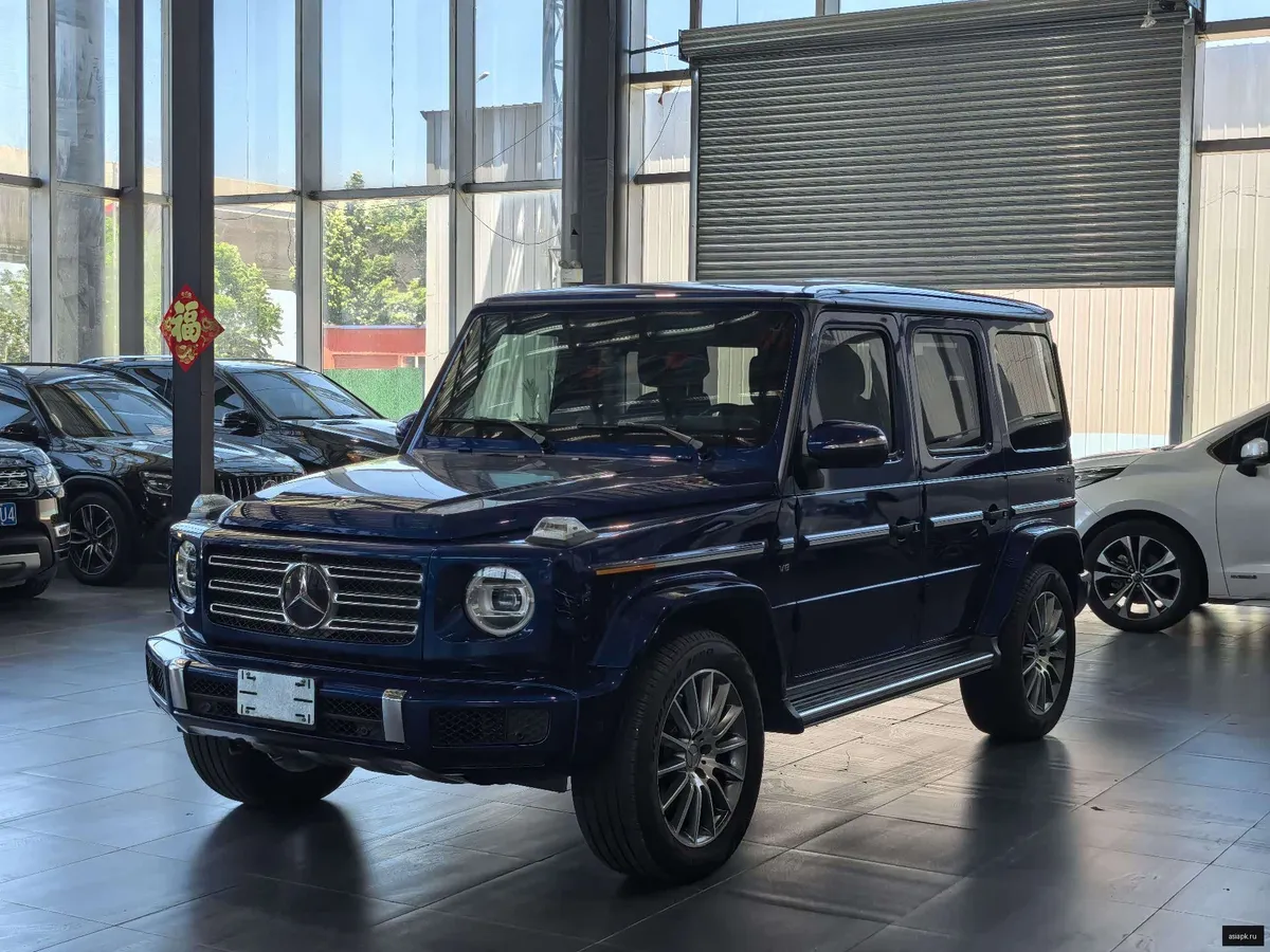 Mercedes-Benz G-Class 2