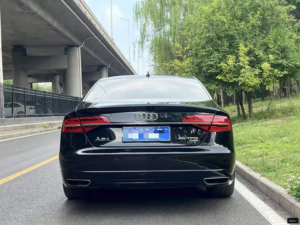 Audi A8 5