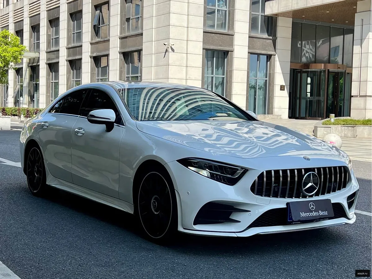 Mercedes-Benz CLS-Class 3