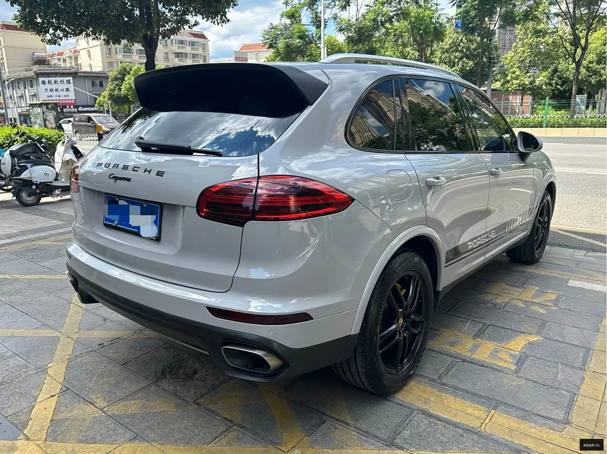 Porsche Cayenne 6