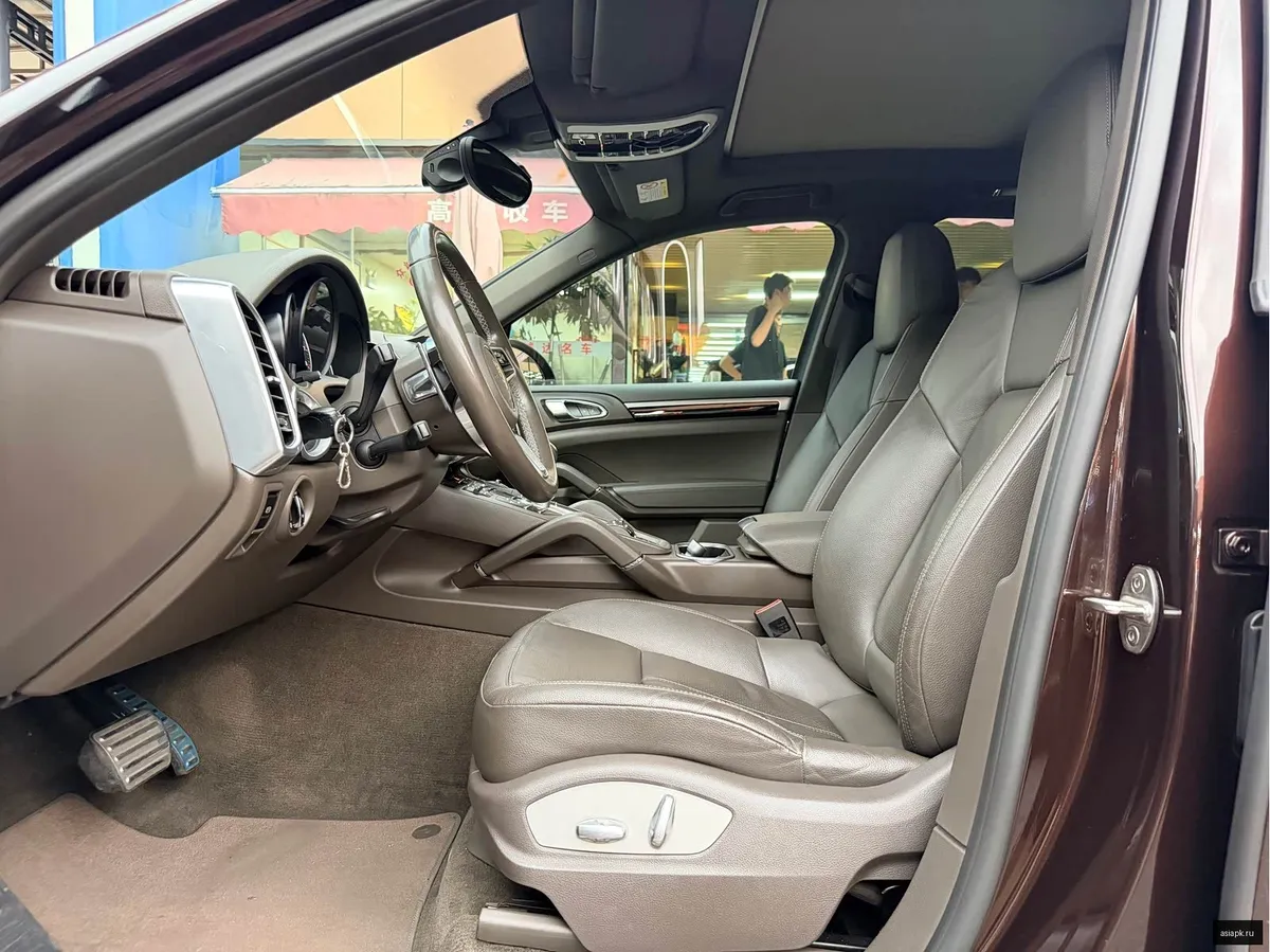 Porsche Cayenne 6