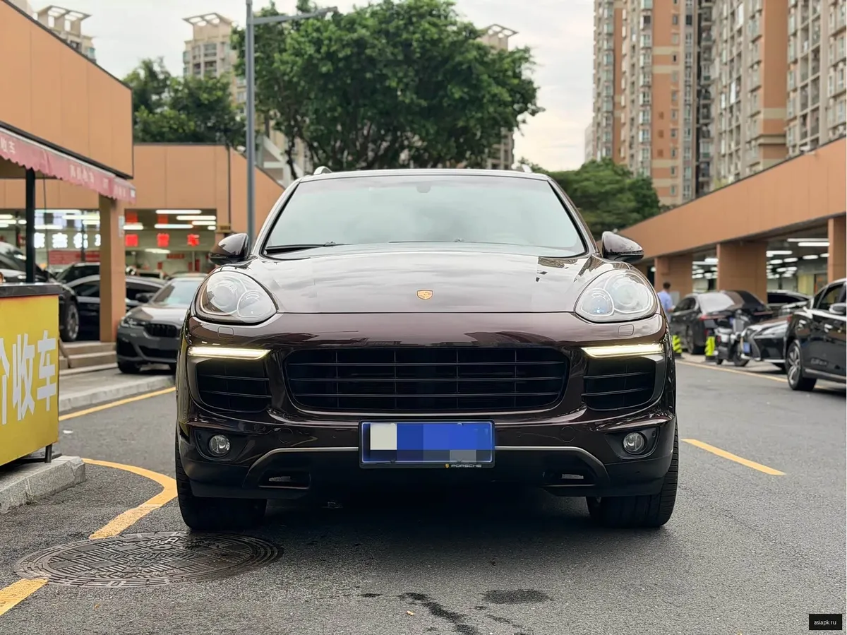 Porsche Cayenne 2