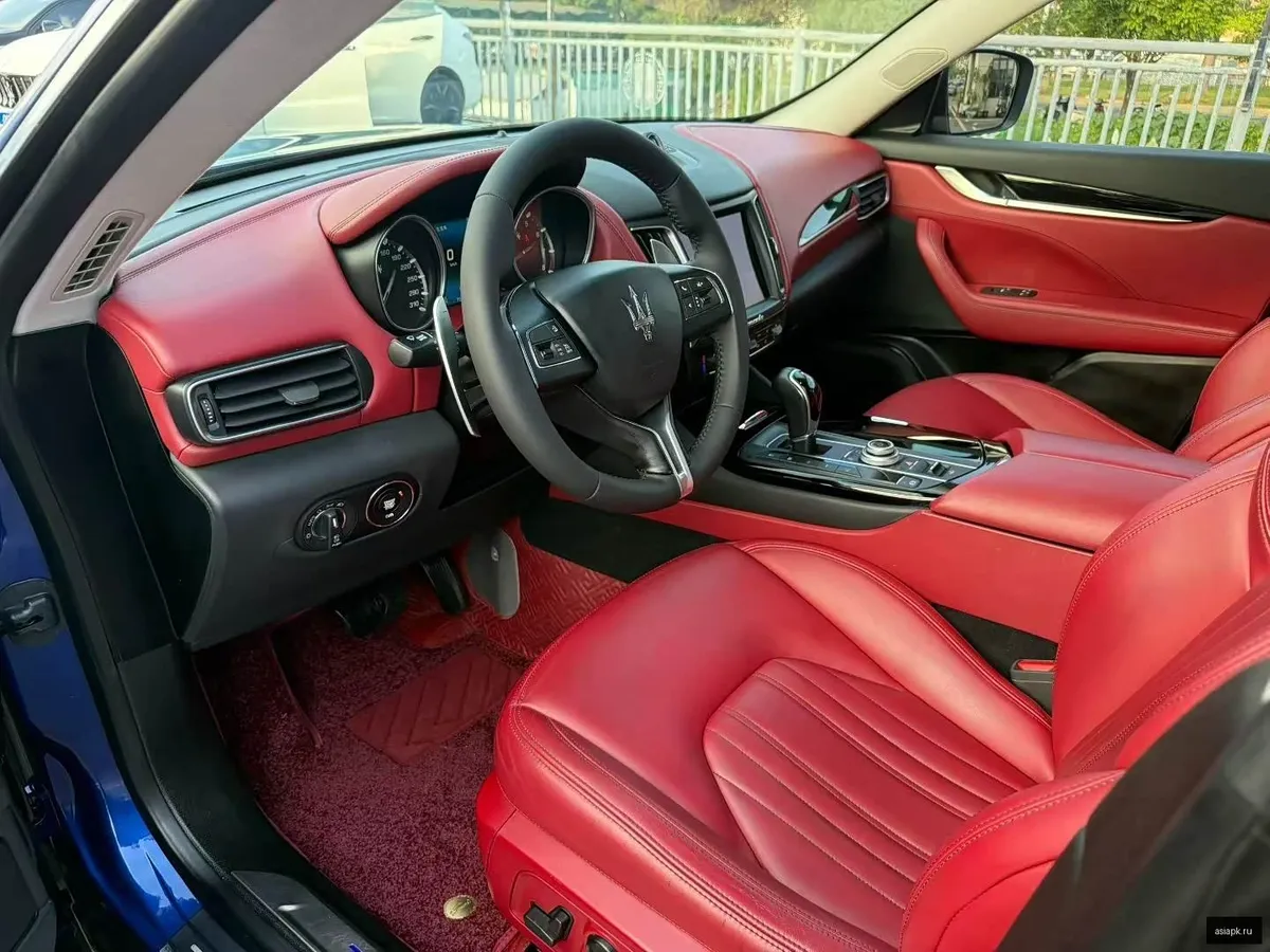 Maserati Levante 4
