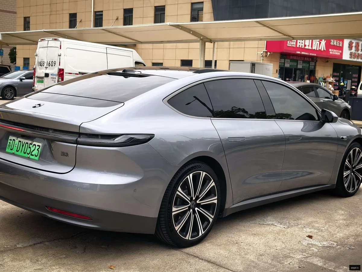 nio ET7 5