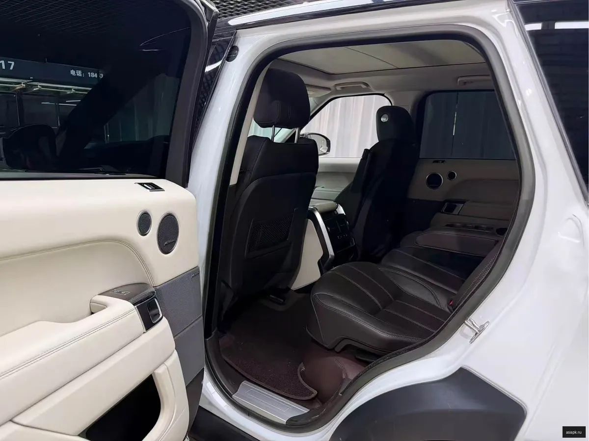 Land Rover Range Rover Sport 6