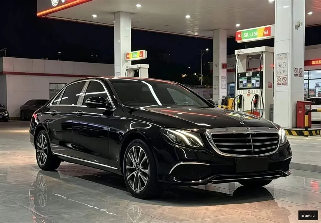 Mercedes-Benz E-Class 2