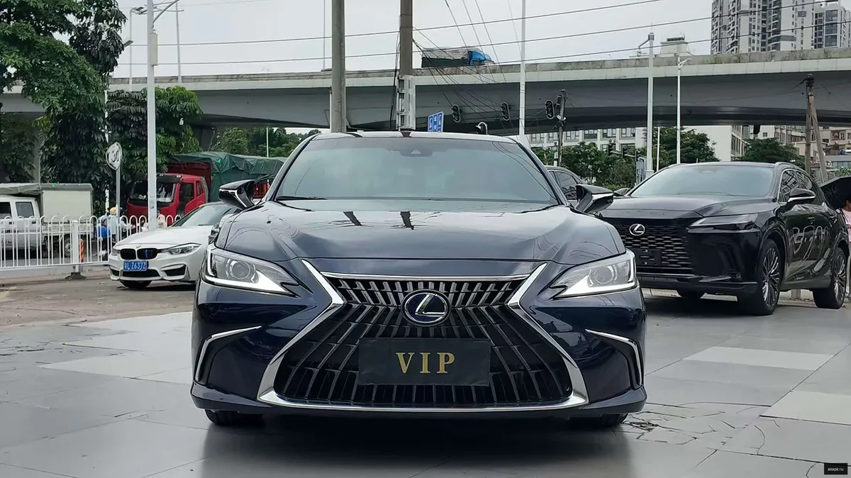 Lexus ES250
