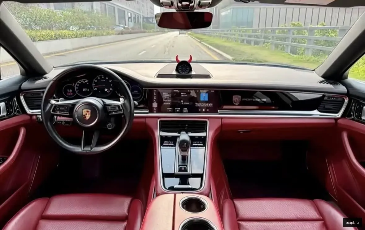 Porsche Panamera 5