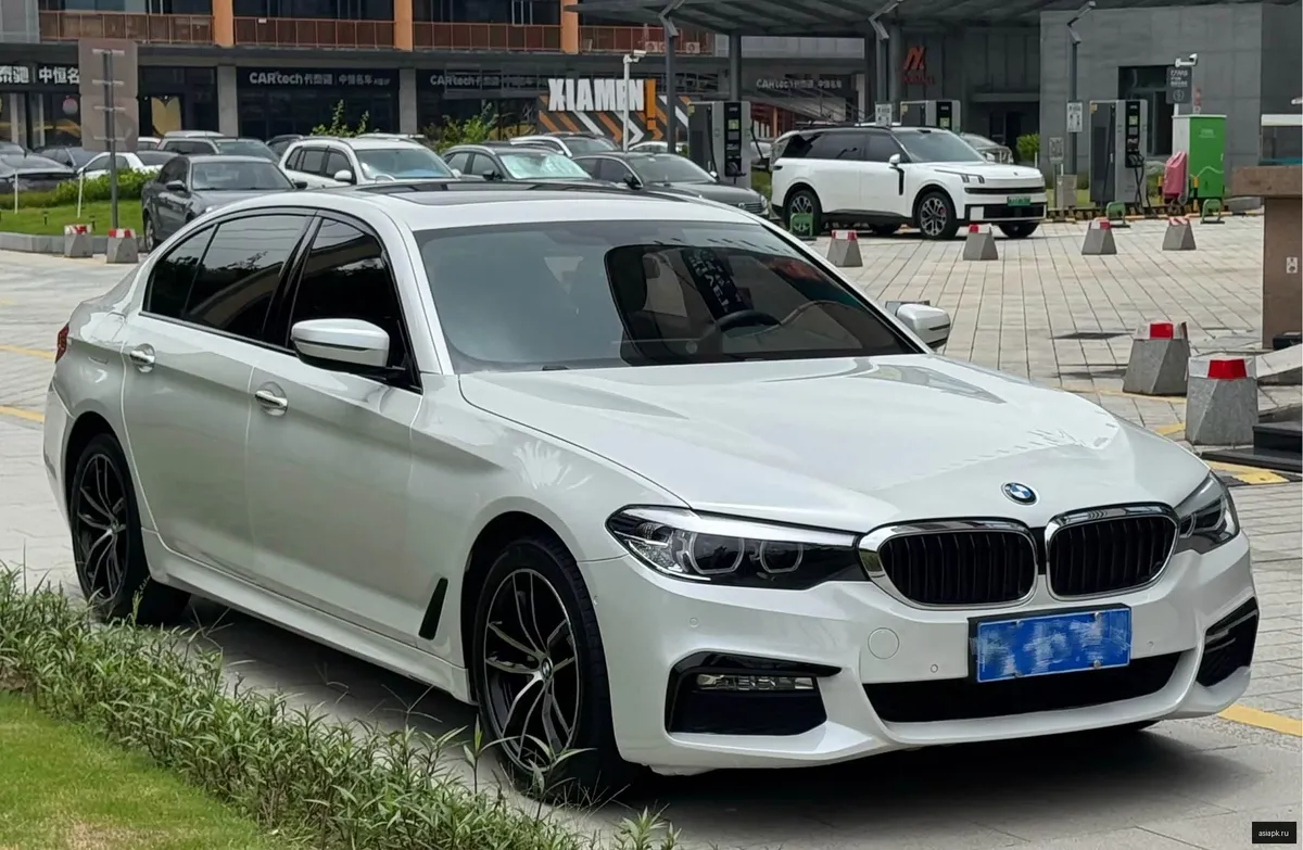 BMW 5-Series 3