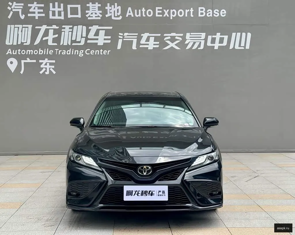 Toyota Camry 2