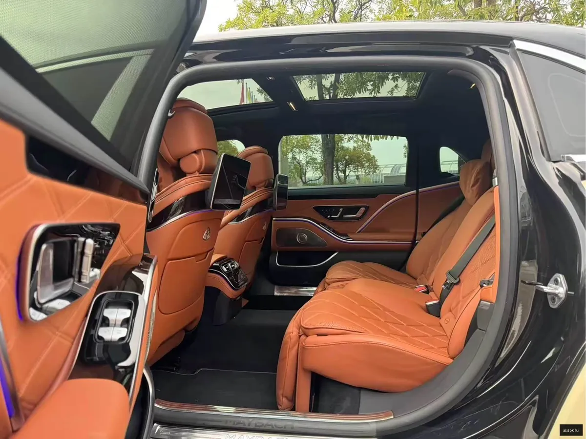 Mercedes-Benz S-Class 4