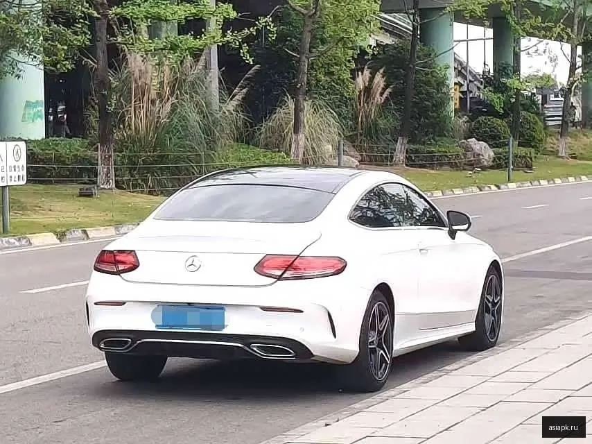 Mercedes-Benz C-Class 6