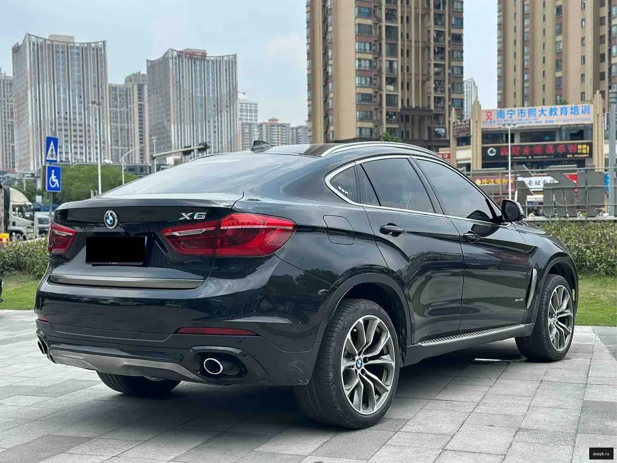 BMW X6 4