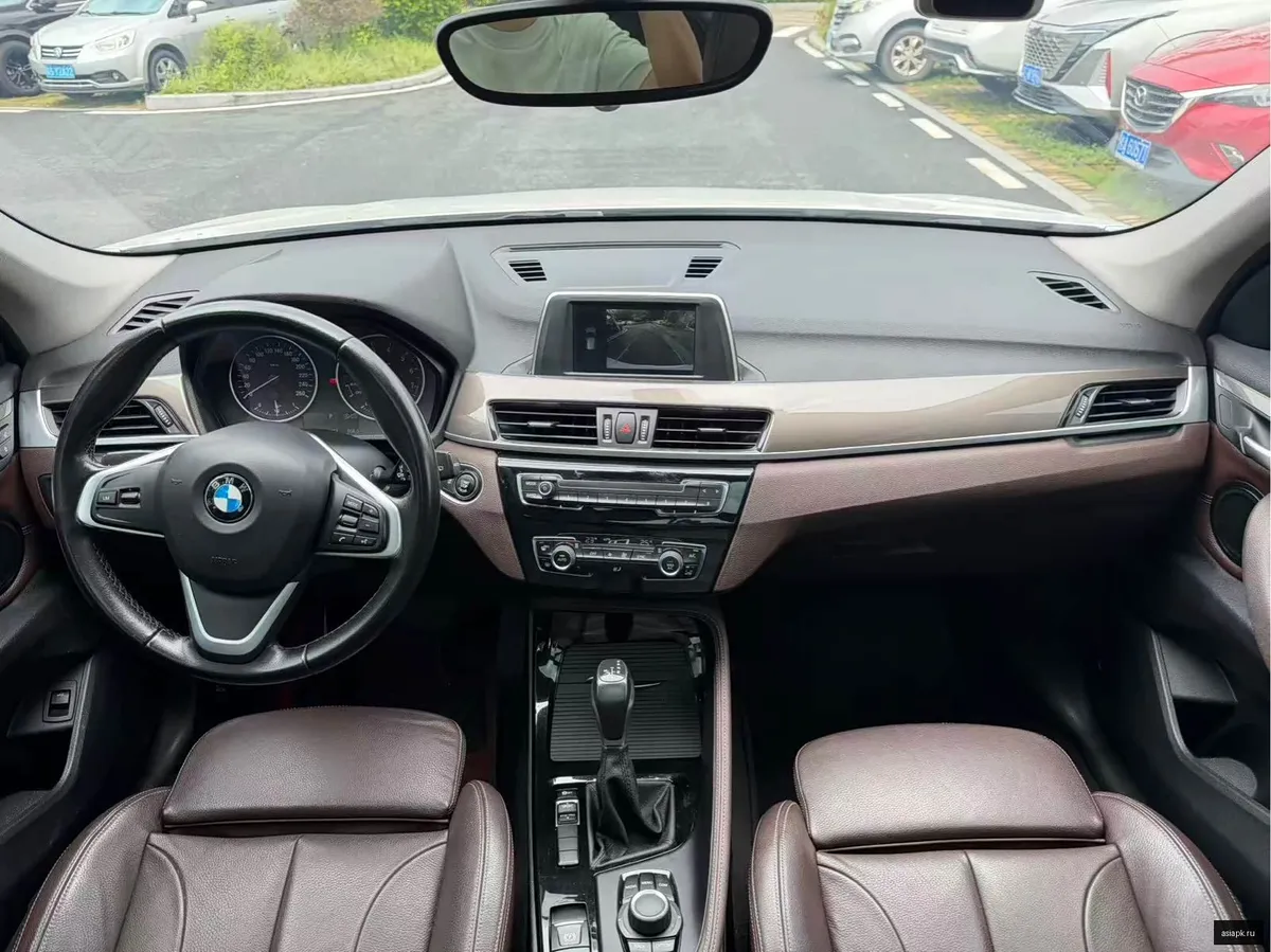 BMW X1 6