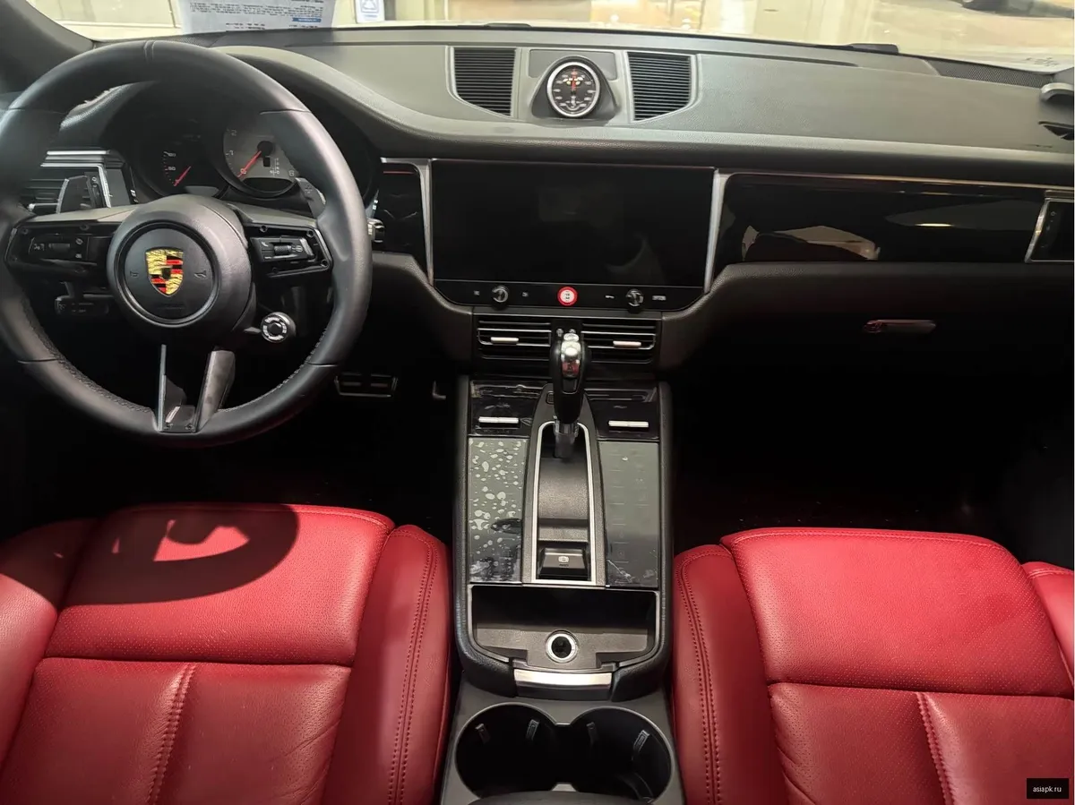Porsche Macan 4
