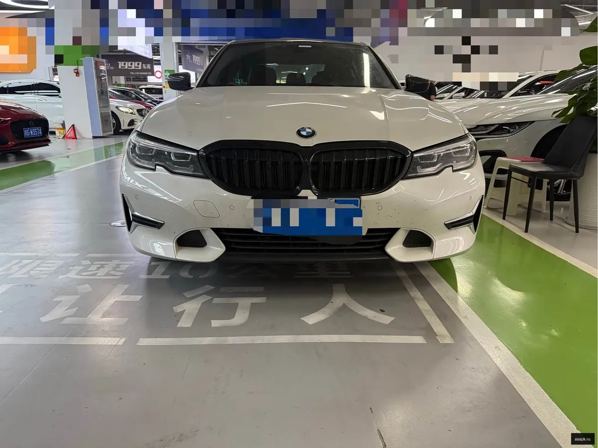 BMW 3-Series 2
