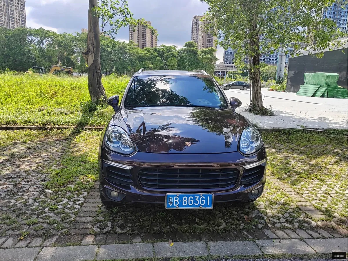 Porsche Cayenne 2