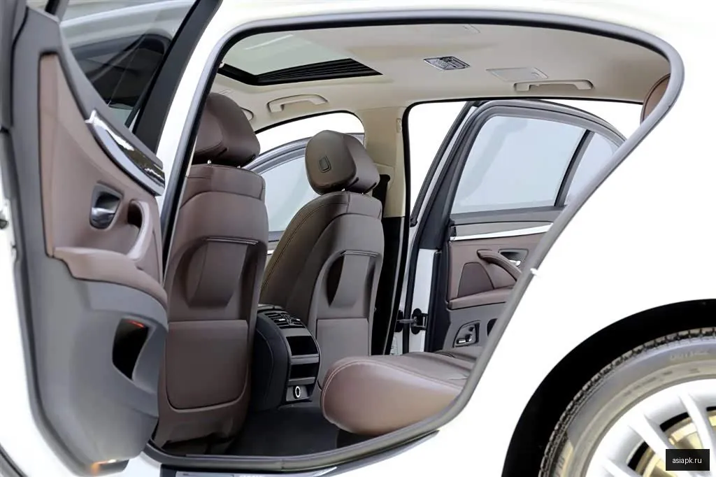 BMW 5-Series 6