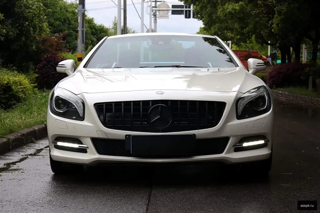 Mercedes-Benz SL-Class 2