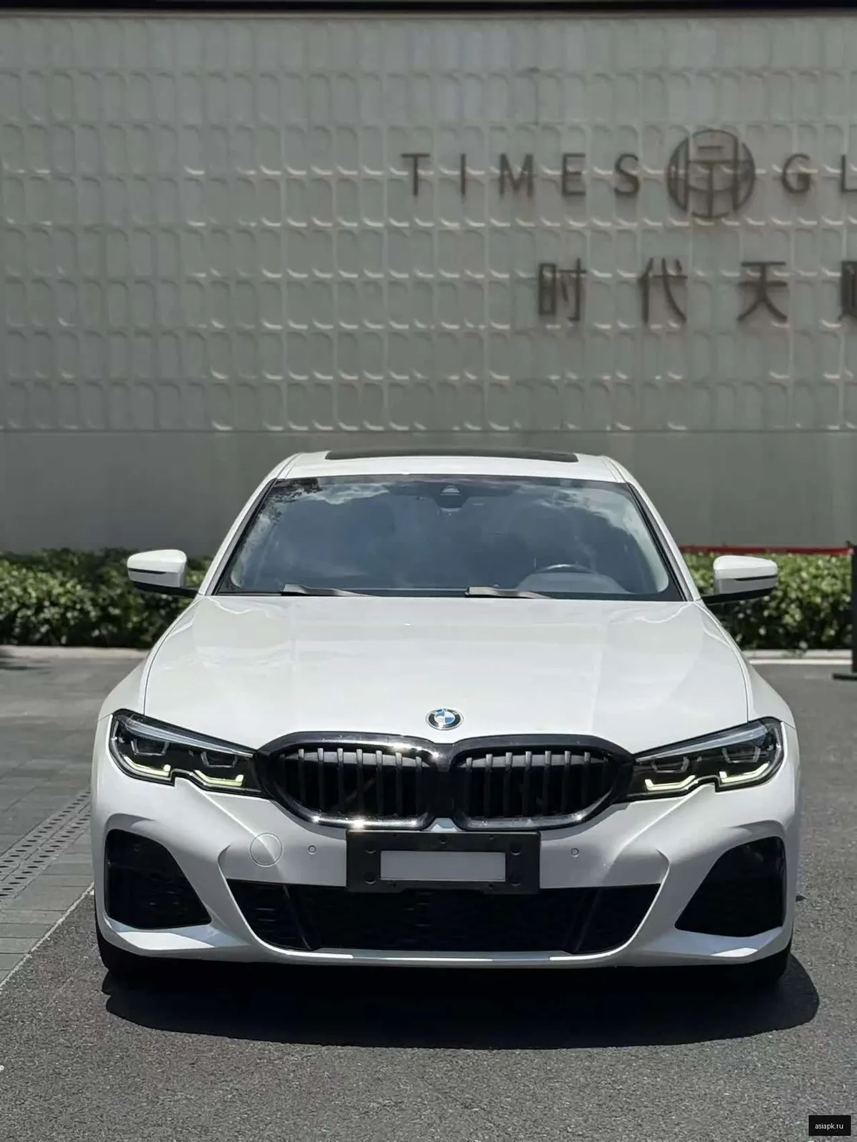 BMW 3-Series 2