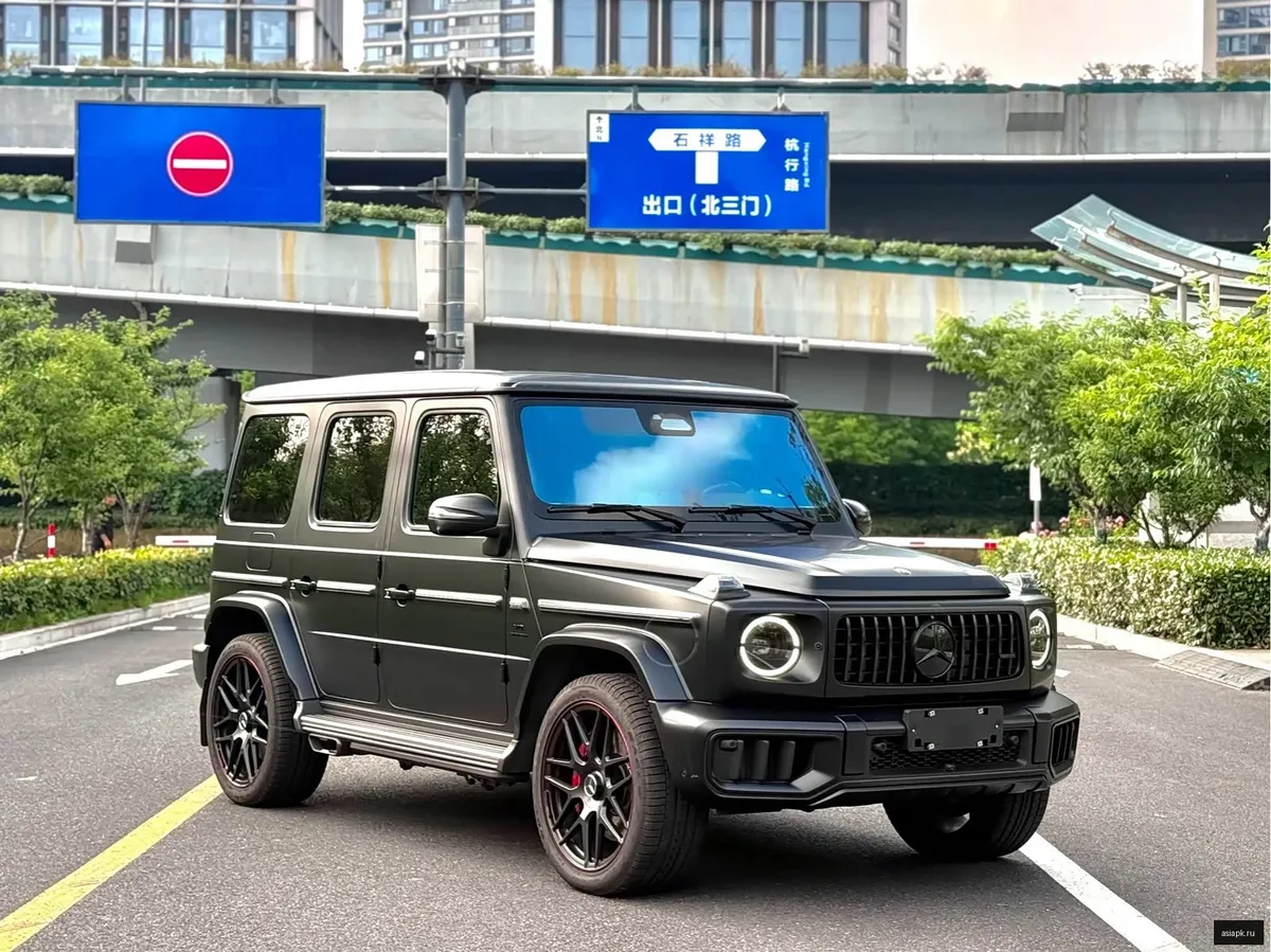 Mercedes-Benz G-Class 2
