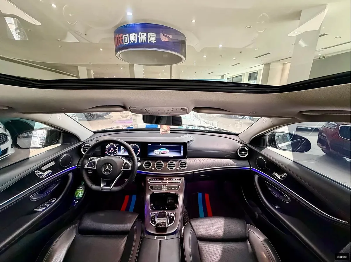 Mercedes-Benz E-Class 6
