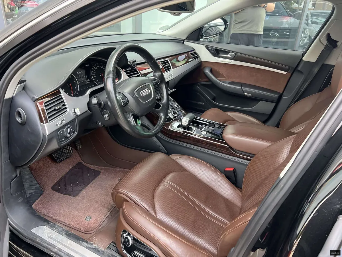 Audi A8 4