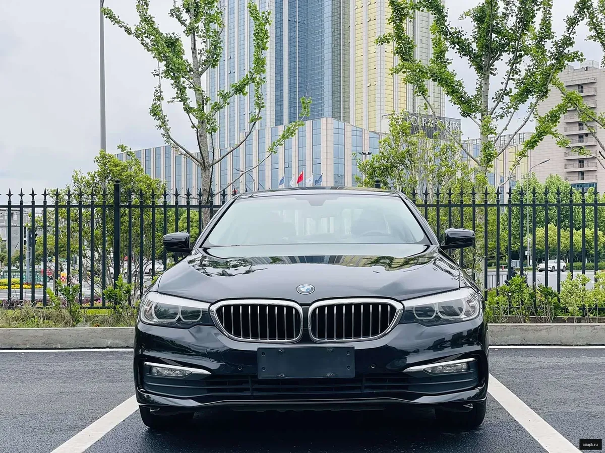 BMW 5-Series 2