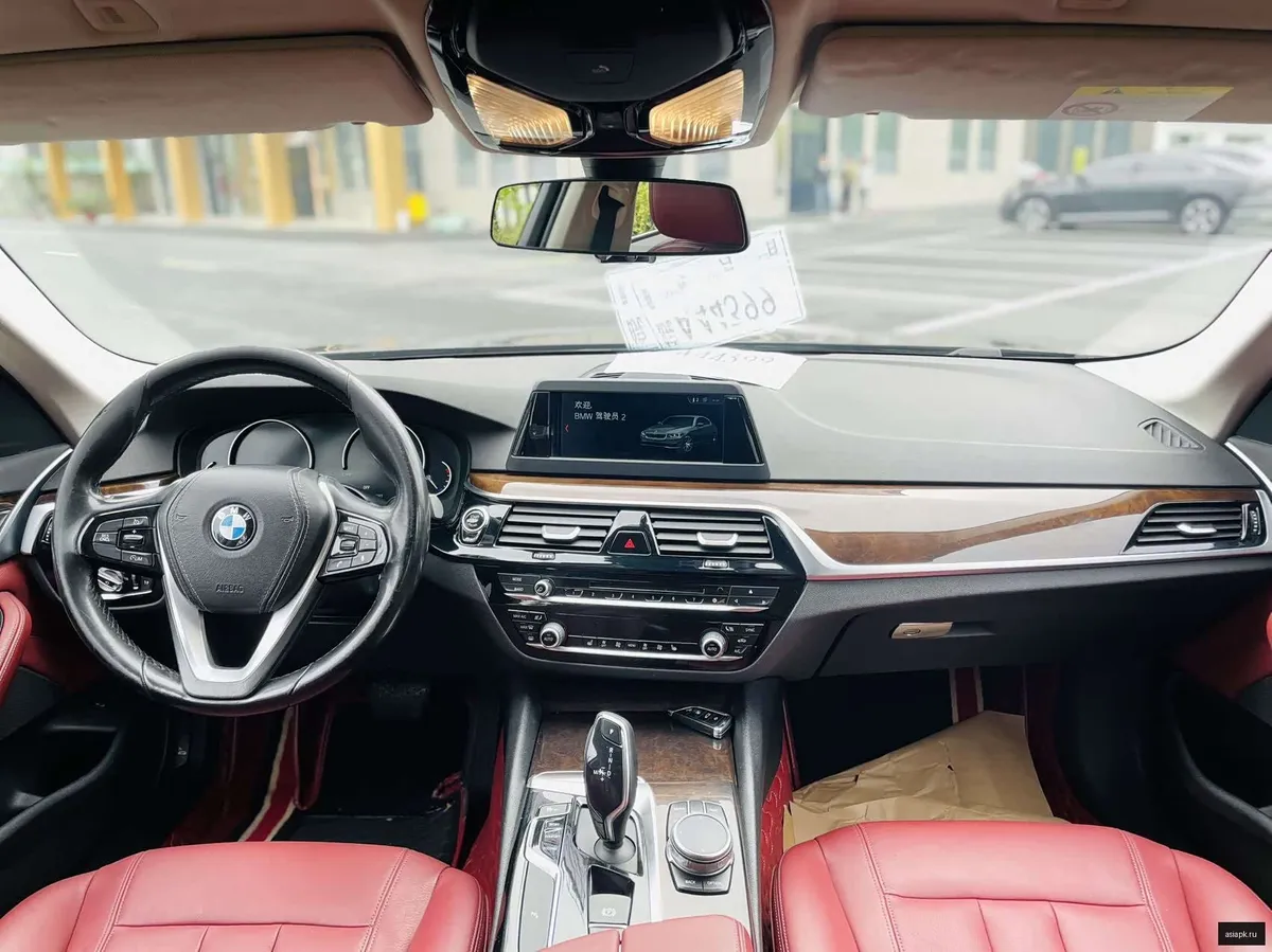 BMW 5-Series 6