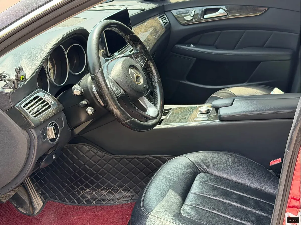 Mercedes-Benz CLS-Class 4