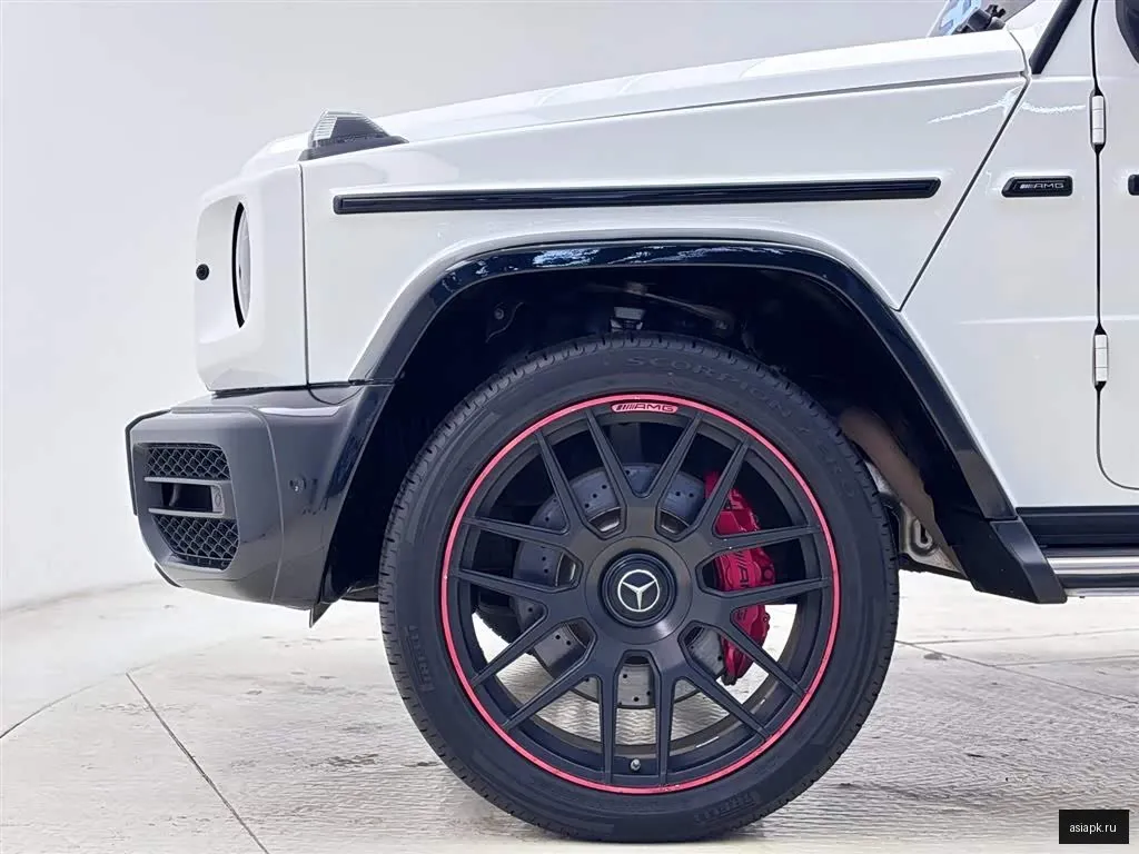 Mercedes-Benz G-Class 6