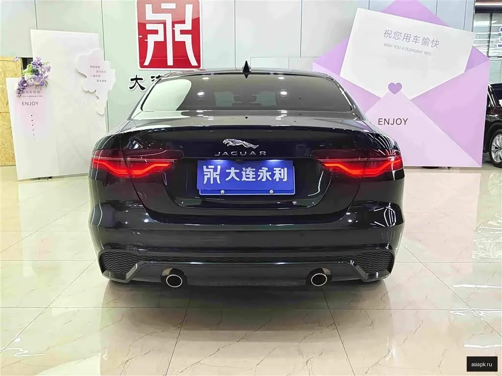 Jaguar XE 5