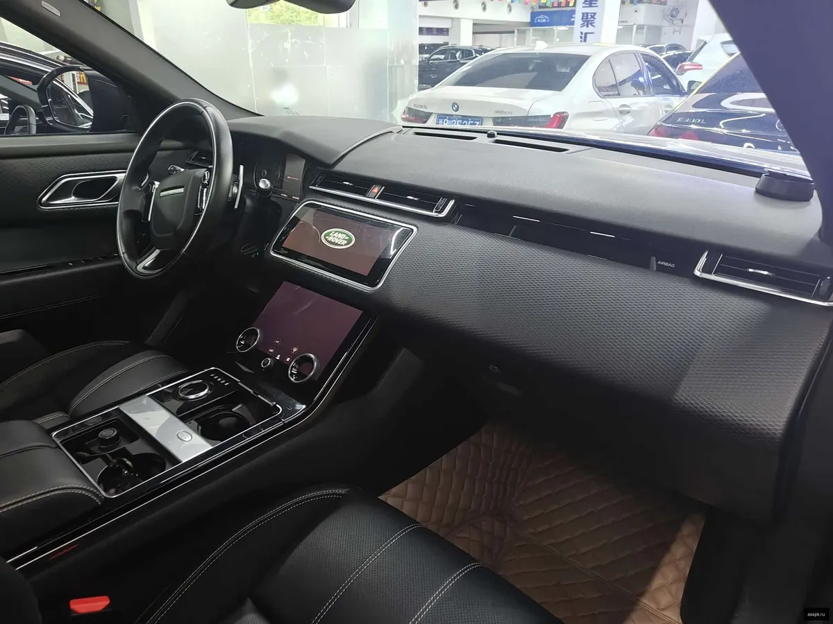 Land Rover Range Rover Velar 4