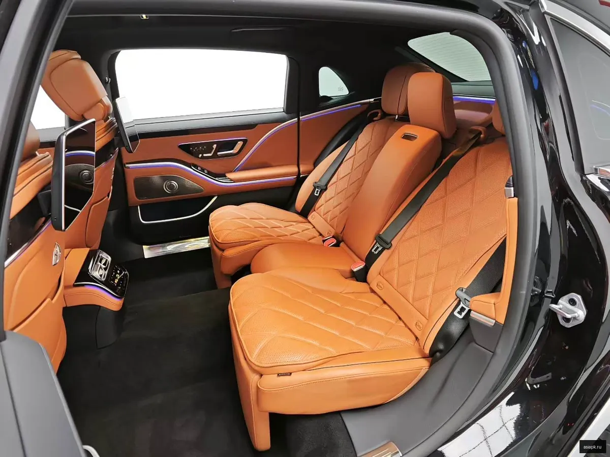 Mercedes-Benz S-Class 4