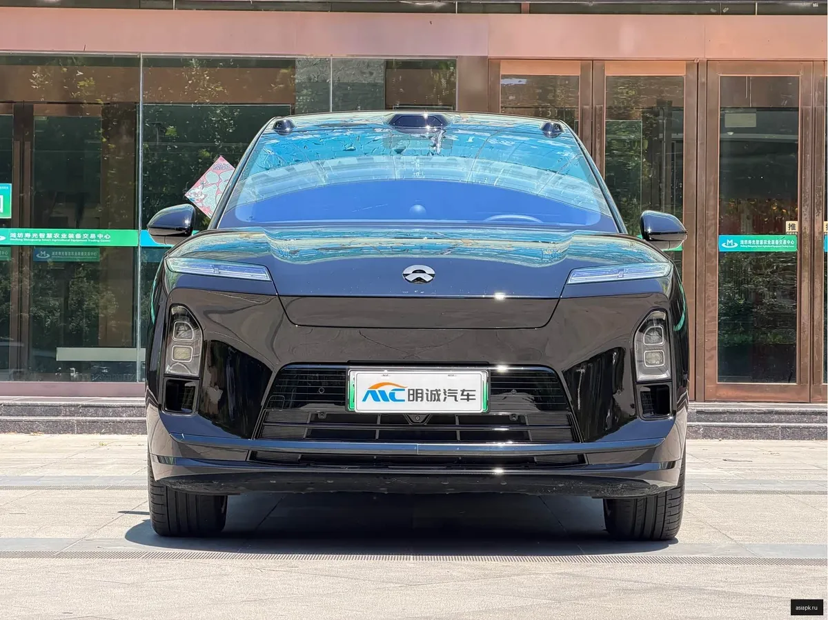 nio ES8 2