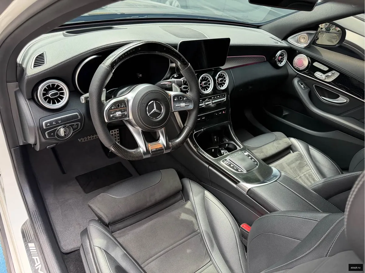 Mercedes-Benz C-Class 5