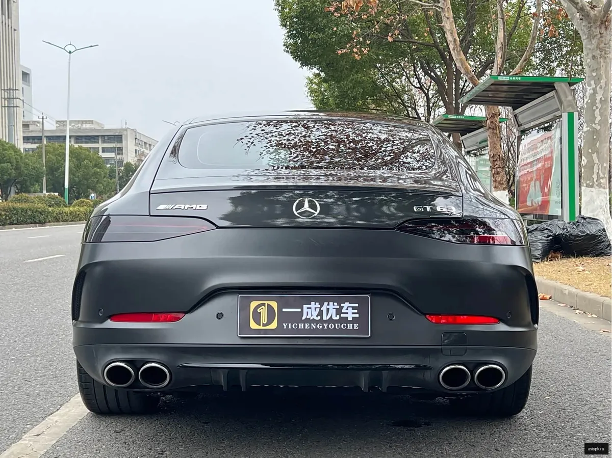 Mercedes-Benz AMG GT 4