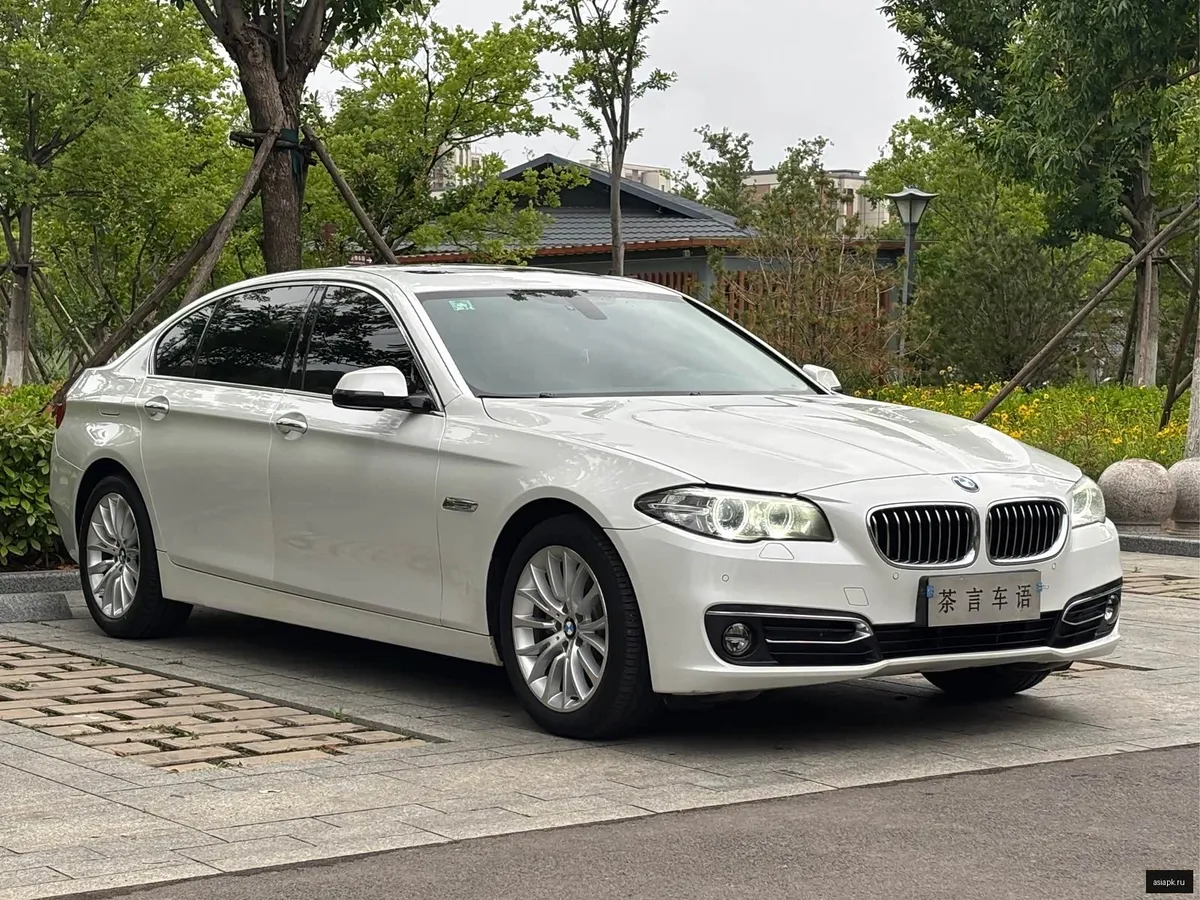 BMW 5-Series 3